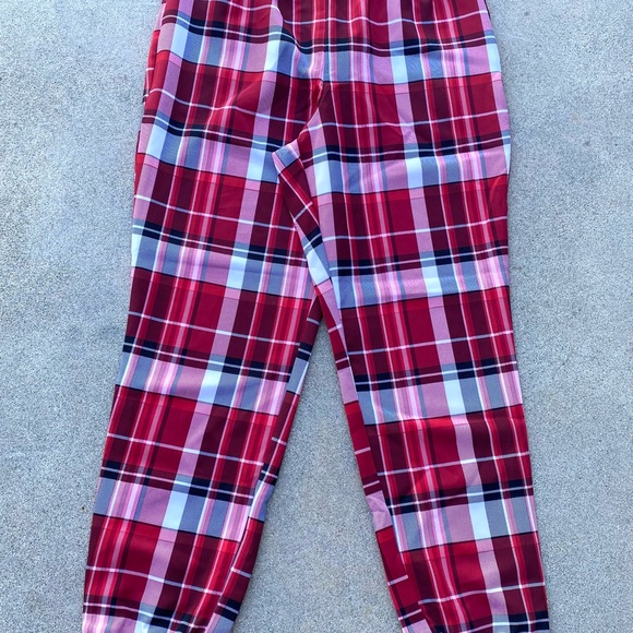 New York & Co. Plaid High Waist Jogger Pant - Picture 8 of 16